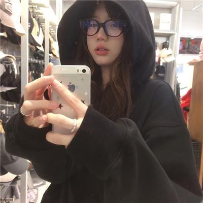 女人是英雄
